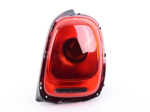 ES#2992735 - 63217297434 - Tail Light Euro - Right - Replace a broken or faded tail light housing : Amber center turn signal - Genuine European Mini - MINI