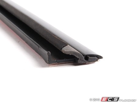 ES#95938 - 51367891912 - Gloss Shadowline Trim - Right - Trim running horizontal from "B" pillar to "C" pillar under quarter window - Genuine BMW - BMW