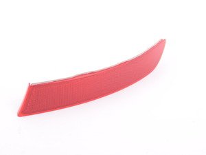 ES#3016565 - 63257352210 - F25 Rear Bumper Reflector - Right - Replace your missing or damaged reflector for optimal visibility! - Genuine BMW - BMW