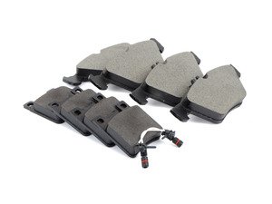 ES#2772151 - 0044209220KT5 - Front & Rear Brake Pad Kit - Featuring Bosch Pads - Assembled By ECS - Mercedes Benz