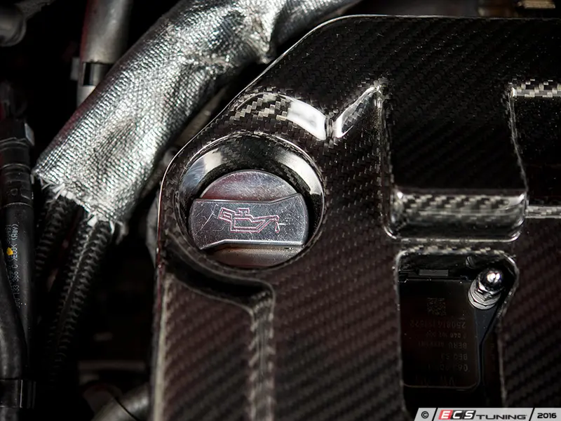 ECS - 015502ECS01 - MK7/8v Gen3 Black Carbon Fiber Engine Cover
