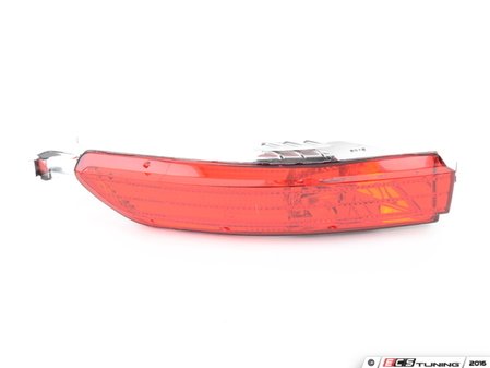 ES#2644721 - 7P6945701C - Rear Reflector - Left - For extra safety on the road, this allows other driver's to see you better - Genuine Volkswagen Audi - Volkswagen