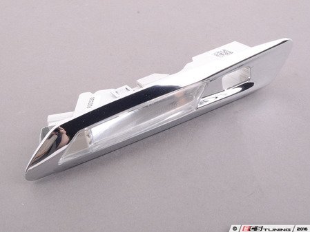 ES#1904183 - 63137154170 - F10 Front Side Marker - Right - A Genuine BMW side marker with the chrome trim and clear lens. - Genuine BMW - BMW