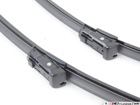 ES#3046184 - 61610038893 - Front Wiper Blade Set - Keep your view clear with a new set of wiper blades - Valeo - BMW