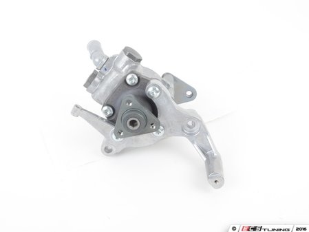 ES#2611520 - 32412284410 - POWER STEERING PUMP - Genuine BMW - BMW