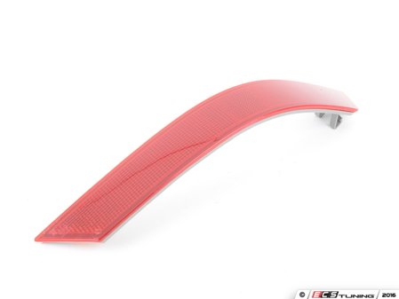 ES#1701358 - 1648201574 - Rear Bumper Reflector - Right - Stay safe by being seen - Genuine Mercedes Benz - Mercedes Benz