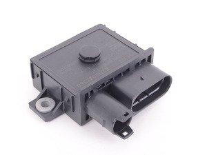 ES#3176043 - 12218591724 - Glow Plug Preheating Module - Sends power to the glow plugs to preheat them for ignition. - Beru - BMW