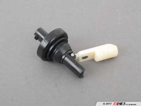 ES#4329210 - 2205400045 - Washer Fluid Level Sensor - Located In The Windshield Washer Fluid Reservoir - Meyle - Mercedes Benz