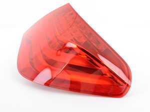 ES#262732 - 63217182202 - Taillight Assembly for Fender - Genuine BMW - BMW