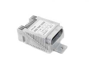 ES#2975743 - 025545333228 - Auxiliary Cooling Fan Control Unit - Controls the operation and speed of the auxiliary cooling fan - Hamburg Tech - Mercedes Benz