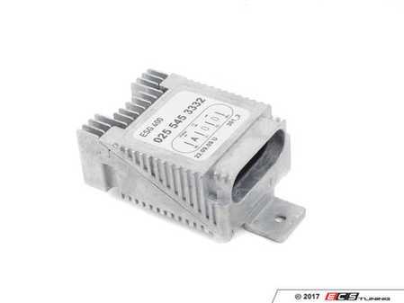 ES#2975743 - 025545333228 - Auxiliary Cooling Fan Control Unit - Controls the operation and speed of the auxiliary cooling fan - Hamburg Tech - Mercedes Benz