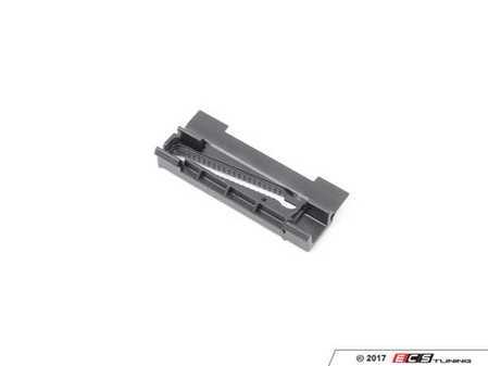 ES#78076 - 51137064097 - CLIP - (NO LONGER AVAILABLE) - Genuine BMW - 