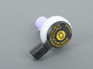 ES#450913 - 8K0611357 - Brake Reservoir Cap - Includes the brake fluid level sensor - Genuine Volkswagen Audi - Audi