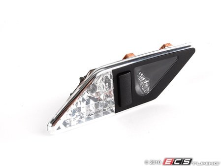 ES#175371 - 63316962050 - Rear Reading Light - Right - Rear light assembly found on right "C" pillar - Genuine BMW - BMW