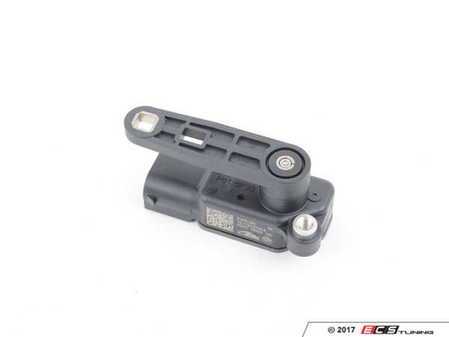 ES#2995305 - 37146870200 - Level Sensor - Front or Rear - Attaches to the front or rear lower control arm - Genuine MINI - MINI