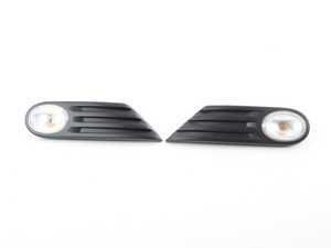ES#3142369 - 8821404PAQc - Side Turn Signal & Grille White - Pair 882-1404P-AQ-C - Black side vent section on the quarter panel - Depo - MINI