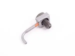 OIL SPRAYING NOZZLE