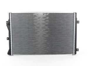 ES#3188283 - 5K0121251AA - Radiator  - Keep your engine running cool with a new radiator - Behr - Audi Volkswagen