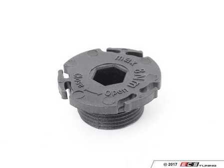 ES#5339271 - 642.110 - Engine Oil Drain Plug - Drain plug with o-ring. One time use - to be replaced each time it's removed. - Elring - BMW