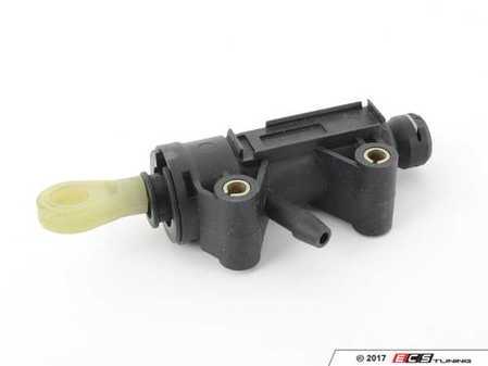 ES#3410141 - 21526773670 - Clutch Master Cylinder - (NO LONGER AVAILABLE) - A leaking master cylinder often feels like a failing clutch or a problematic transmission - Hudson - 