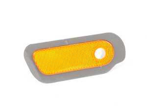 ES#420600 - 7L6945072B - Spoiler Reflector - Genuine Volkswagen Audi - Volkswagen