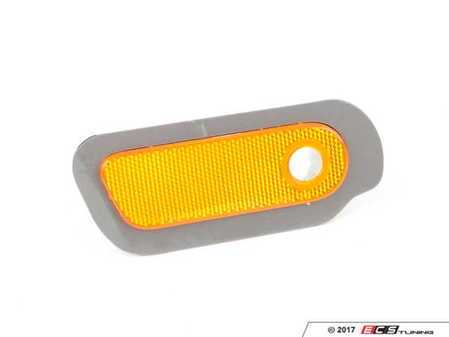 ES#420600 - 7L6945072B - Spoiler Reflector - Genuine Volkswagen Audi - Volkswagen