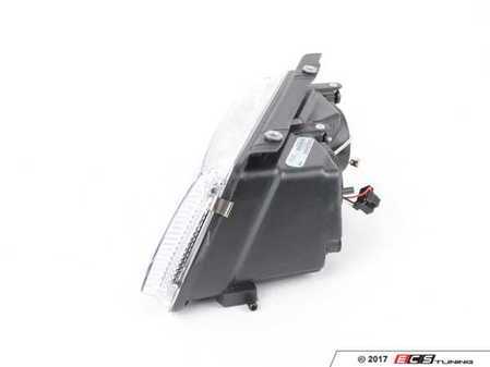 ES#2999194 - 3B0941018Q - Headlight Assembly - Right - New headlight housing to keep your light shining as intended - TYC - Volkswagen