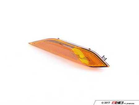 ES#1907956 - 95863107200 - Amber Side Marker - Right - US-spec amber colored housing - Genuine Porsche - Porsche