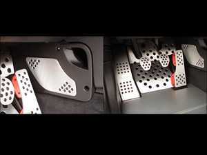 ES#2840111 - I51BLACK - Gas Pedal Foot Guard - Black - Protection to the right of the gas pedal - Rennline - MINI